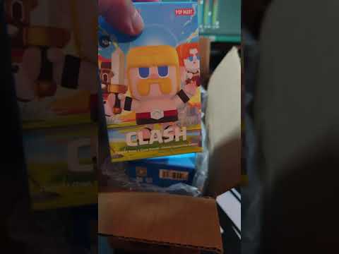 Unboxing The NEW Pop Mart Clash Figures by Mackenzro Gaming